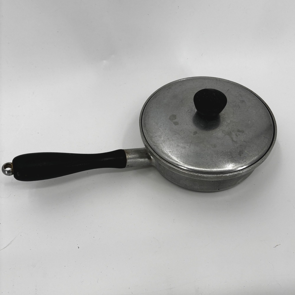 Kitchen Craft 1 Quart Cast Aluminum Saucepan with Lid Bakelite Handle Vintage